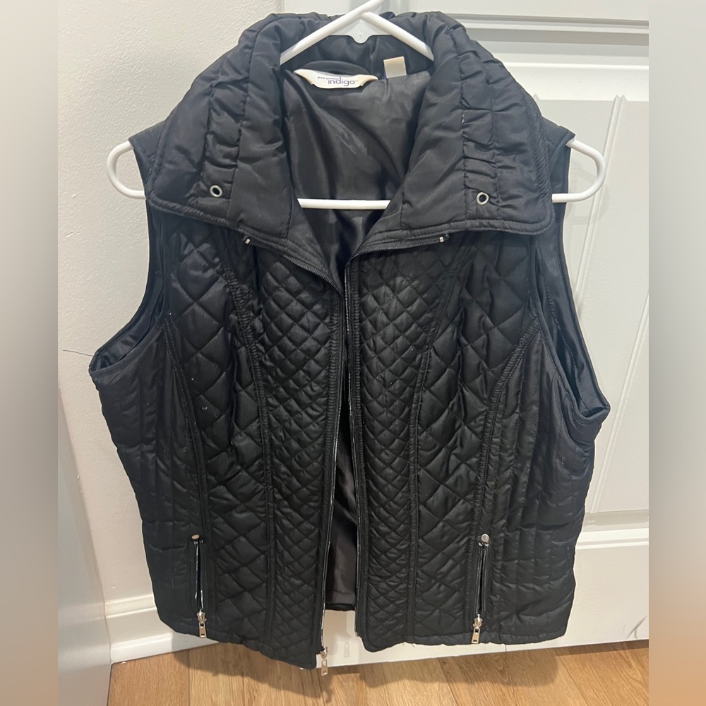 Women’s large Indigo Black Quilted Vest for layering your look.